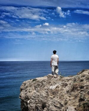 José Manuel Seda Instagram - Buscando en la mar alguna respuesta, y la respuesta, es siempre la misma: la Mar. 
📸 @nazarethtroya
#mar #sea #relax #vida #naturaleza #cádiz #trafalgar #answers #paraíso  #paradise
