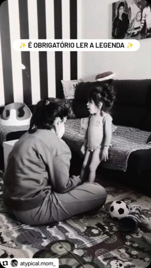 José Raposo Instagram - #Repost @atypical.mom_  with @use.repost_ 
Olá, não sei como começar mas sei que precisam de o ler até ao fim. É tudo o que vos peço, um pouco da vossa atenção!
Digo muitas vezes que estou cansada, exausta e sem forças. Cansada de lutar contra um diagnóstico.
Exausta de uma maternidade atípica. Sem forças para continuar a partilhar a nossa história.
A Atrofia Muscular Espinhal é uma doença cruel. Uma doença que a nossa filha não escolheu ter e que infelizmente tem de carregar para o resto da vida. Uma doença que nos tirou a mágia da maternidade. E muitas vezes o pior da doença é existirem dias, semanas, meses que são duros, e duros de roer. Existem dias em que a vontade de desistir é maior de que a vontade de continuar a lutar. O medo de falhar. O medo de não conseguir dar a minha filha tudo o que ela necessita é tão mas tão grande. Mas depois olho para ela e penso:
"ela merece mais, será que estou a fazer um bom trabalho ? Será que ela está orgulhosa de mim ? " são perguntas tão parvas mas que qualquer mãe em algum momento da maternidade se questiona. Sou mãe, mulher, empreendedora de um pequeno negócio, esposa ,amiga, filha, neta, irma, tia, mas acima de tudo, sou a mãe da Hailie, e nada me dá mais força e esperança do que ser mãe dela. Não é fácil, todos os dias são um murro no estômago, uma luta diária. Mas quero-vos dizer uma coisa:Irei continuar a partilhar vídeos e publicações até a história da minha filha ser ouvida e notada por TODOS e conseguir ajudar a minha filha com todas as terapias que ela necessita. São 3 meses sem terapias, e não irei desistir. O AMOR CURA!
Sempre que perguntam qual a minha missão, eu respondo, a minha missão é lutar ao lado da minha filha. A Hailie é tudo o que tenho. E sou tudo o que ela tem. SOMOS UMA DA OUTRA! Para o mundo eu sou apenas uma mãe, mas para ela, EU SOU O MUNDO !
Se és mãe, pai, ou o que seja, se tens alguma criança na familia, PARTILHA ESTE VIDEO ❤️ Hoje a minha filha precisa de ajuda o amanhã, só Deus sabe
✨ Como mãe, peço que nos ajudem de alguma maneira, nem que seja numa simples partilha deste vídeo, JÁ É SUFICIENTE!
PARTILHEM(NOS) ❤️ PARTILHEM AMOR 🩷PARTILHEM SOLIDARIEDADE 💚PARTILHEM(NA) 🤍