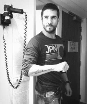 José Ron Instagram - #tbt 
Vivre et laisser vivre ✨
🇫🇷