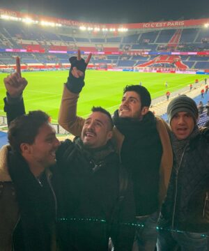 José Ron Instagram - #tbt 
Vivre et laisser vivre ✨
🇫🇷