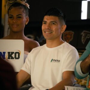 Joselito Velazquez Instagram - Estamos listos para dar lo mejor de nosotros y demostrar de que estamos hechos. #Teamjoselito

@pepegomez1 @frankespinosa @memorochaa  @espinozaboxing @latinko.promotions @kuchleo @caneloteam @houseofboxing @boriaztecaboxing1 @tudn 

@realfighterbrand @tiger_producer_tg @mexo.company @carpediemnightclub @atemporal_arquitectura @kingsclub_mx @elrancherodetulum @periodico_quequi @noboxing_no_life
.
📸: @jcmedia_mx