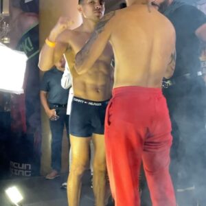 Joselito Velazquez Instagram - Gracias a Dios ya cumplimos con el primero compromiso que es la báscula. 

Muchas gracias al profesor @caneloteam por el gran campamento, @houseofboxing @boriztecaboxing1 @casanova_noboxingnolife @nestor_clutch_avila 

Gracias por el apoyo  @frankespinoza48 @espinozaboxing 

Gracias por la gran oportunidad @cancun_boxing @pepegomez1 @memorochaa @latinko.promotions 

Nos vemos mañana en el centro de convenciones de Cancún y @micanalcinco  viva México 🇲🇽 #TeamJoselito de Cancun para el mundo #cancun #boxing  #teamjoselito