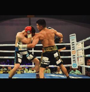 Joselito Velazquez Instagram - Gracias a Dios ganamos una pelea más. Muchas gracias q toda la gente que me apoya y me sigue, seguiré trabajando duro para hacer mejor cada pelea. 

Gracias a todo mi equipo @pepegomez1 @memorochaa @kuchleo @frankespinoza48 @frankespinoza48  @caneloteam @houseofboxing @boriztecaboxing1 @casanova_noboxingnolife @nestor_clutch_avila 

Todo mi agradecimiento a mis patrocinadores por creer en 
@carpediemnightclub @carpediemnightclub realfighterbrand @mexo.company @atemporal_arquitectura @tiger_producer_tg @noboxing_no_life @elrancherodetulum @noboxing_no_life @jm_agencia_inmobiliaria