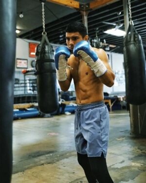 Joselito Velazquez Instagram - @joselitovelazquez listo para su pelea el día de mañana con @noboxing_no_life en sus 🥊
.
.
.
#shotbyfabi #caneloteam #noboxingnolife #box #boxeo #boxing #mexico