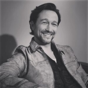 Joseph Gordon-Levitt Instagram - Photo photo press press photo 📷 @thetylertwins
