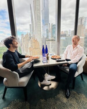 Joseph Quinn Instagram - Ahead of today’s release of his new film @aquietplace (“A Quiet Place: Day One”), actor @josephquinn (Joseph Quinn) spent some time adventuring around (not so quiet) New York City. In this edition of #10Things, see a few moments of Joseph catching up with co-stars, taking snack breaks and just hanging around the Big Apple. 🤫 
 
1. A sporty suit moment 👔
2. Snack break: take one 🎬 🥨
3. Central Park in the summer >>>
4. Picture perfect 💥
5. @josephquinn   @lupitanyongo   this view = 😍😍😍
6. A quiet place 😎
7. Snack break: take two 🎬 🍕
8. But do you fold @alexwolffofficial ??? 🧐
9. @josephquinn 🔥
10. ✌️🌳