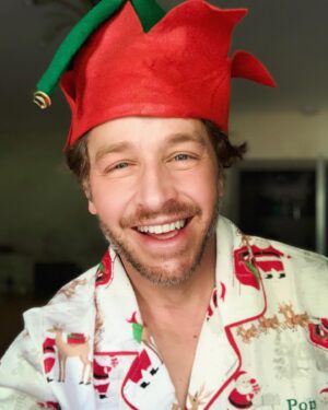 Josh Dallas Instagram - Merry Christmas!!! #christmas