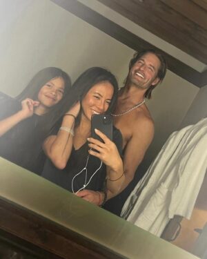 Josh Holloway Instagram - merci 🇫🇷