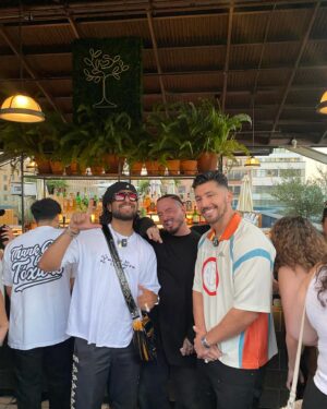 Josh Leyva Instagram - LATINO GANG 
Un día con BALVIN. LEGGO!!! 🇨🇴