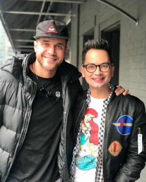 Joslyn Fox Instagram - The universe never ceases to amaze me. Literally just bumped into @milesdavismoody randomly. One of my favorite people in the world. Have not seen him since filming Season 6!
#ohpitcrew #pitcrew #rupaulsdragrace #dragrace #oldfriends #smallworld #milesdavismoody