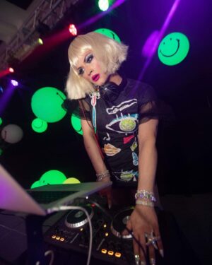 Joslyn Fox Instagram - Happy to put a smile on everyone’s faces at The 2019 Harvey Ball honoring Dale LePage with The Smile Award. DJ Joslyn Fox rocked the house at The @dcucenter providing music for dinner, a surprise performance, and a post award ceremony after party.

#dragqueendj #theharveyball #harveyball #harveyballsmileyface #harveyballsmileaward #smileyface #worcester #worcesterma #centralmass #massachusetts

Photo by @unitymike 📸