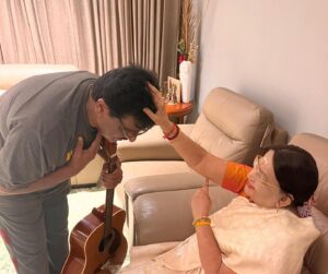 Jovita Livingston Jones Instagram - Another day I would cherish for life… Still can’t believe we spent more than 2 hours at Susheela Amma’s house singing her songs along with HER! This.is.it. It feels like I’ve achieved a milestone in my music journey. It’s going to take a me a while to process to this one 😭❤️

#psusheela #70s #favouritesinger #msvishwanathan #70skollywood #jovitalivingston