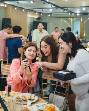 Joyce Ching Instagram - Had a great time celebrating God’s goodness to our growing family. We can’t wait to see you our Hawhaw. 🥹💕

Photos by @sweet.escape 🫶🏼
You can use my code: JOYCE15 to get 15% off of your photoshoots in local and international destinations