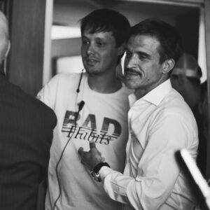 Juan Ignacio Cane Instagram - No todo se trata de la magnitud de un proyecto sino de las personas que lo habitan…quienes lo hacen aún más grande! 
Aquí algo de los días compartidos haciendo “La Mente del Poder”🎬
Gracias a todos mis compañeros, que lo hacen siempre más fácil…en especial a aquellos con los que compartí más tiempo @eleowexler @michelnoher @bellosoactor @rita.corteseok @mauriciominetti @inespalomboo 
Gracias @marianohueter @nicomellino @flowerspablo @lapadul @luchitoheredia por la confianza y la paciencia.
A todo el equipo!
Todxs❤️
@nico.gorla @pol.fernandez7 @hada_chalada2.0 @mjsoldo @joydrago @rafa_delascarreras @luuliflores @vickyvillaverde  @tupack__amaru @vickybellozas @flormellinook  @julietagvilas @samircuesta @juampisouto @micadickel.mua @fernandic @albertoroccatagliata_ @juliagoldenberg_  son más 🤗🎬
Gracias.
.
.
.
@11loops 
@wbd 
@tntlatam 
@flow_ar