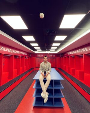 Juanfe Sanz Instagram - Experiencia inolvidable en Sevilla
Vivir desde el corazón de ‘La Cartuja’ la final de La Copa Del Rey es increíble.
@realmadrid VS @caosasuna ¿Quién ganará?

Siempre con @elchiringuitotv 

#copa #copadelrey #copadesumajestadelrey #lacopa #lacopamola #realmadrid #realmadridcf #osasuna #rmadrid #realmadridvsosasuna #final #elchiringuitodemega #lacopadelrey #soccer #futbol #tv #estadio #stadium #lacartuja #lacartujadesevilla #sevilla #sevillatieneuncolorespecial