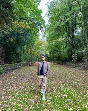 Juanfe Sanz Instagram - Cerveza, chocolate y paisajes belgas 🇧🇪 

#workout #weekend #belgium #puente #desconexion #charging #cargandopilas #otoño #frio #travel #travelgram #travelphotography #chiringuitodejugones #chiringuito #autumn #brussels