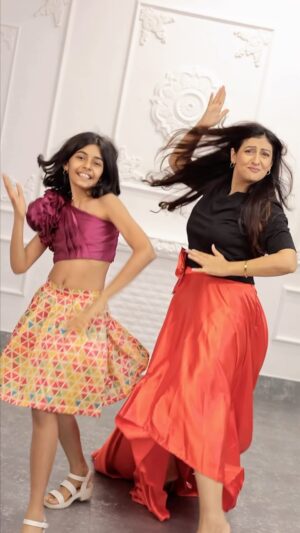 Juhi Parmar Instagram - With my little Señorita on a song we both love and a film that truly tells us to enjoy life kyunki ‘Zindagi Na Milegi Doobara’ 😇 

Trying Salsa for the first time and there’s a perfection in the imperfection because both of us have the perfect dance partner 💃🏼
So dance the dance of life with your most special person and enjoy everyday and today…Happy Sunday!!
#dance #dancevideo #dancereels #salsa #bollywood #bollywoodsongs #bollywoodstyle #dancing #dancepartner #happydance #danceoflife #sunday #sundayfunday #mommylife #mommydaughter #happy #together 
.
.
Choreography @kajalpurohit1