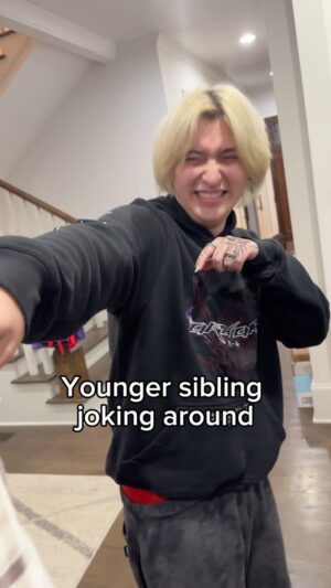 Julia Maggio Instagram - Tag your sibling @danny.phantom.exe @stellachuuuuu