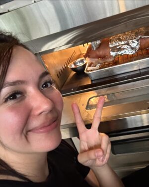 Julia Montes Instagram - Cooking lechon ❤️🐷 from my trusted meatshop @gabrielles_organic @angeliebdane  it is safe to eat pork ❤️ right achi @pinkytobiano ?