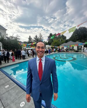 Julián Castro Instagram - Optimistic about the future.