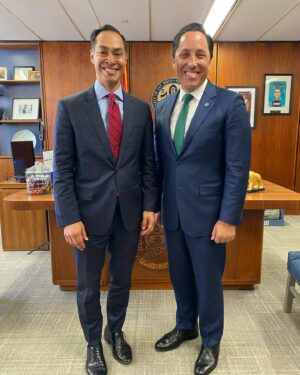 Julián Castro Instagram - Great to visit with @mayortoddgloria today to discuss the launch of the @latinocommfdn Latino Giving Circle Network in San Diego!