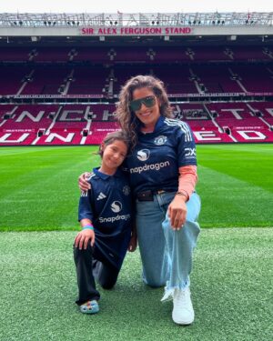 Julianna Peña Instagram - ⚽️🥅⚽️🥅⚽️🥅Got the opportunity to tour the iconic and historic @manchesterunited! One thing I loved is the fans actually watch the game because there are no jumbo screens at all! They said if you want to watch screens, stay home!! I loved that! A tour I will never forget! Thank you for the warm hospitality for my girl and I @manchesterunited ! #ggmu #manchester #manchesterunited #football #becks #ronaldo #peñapower ⚽️ 🥅⚽️🥅⚽️🥅