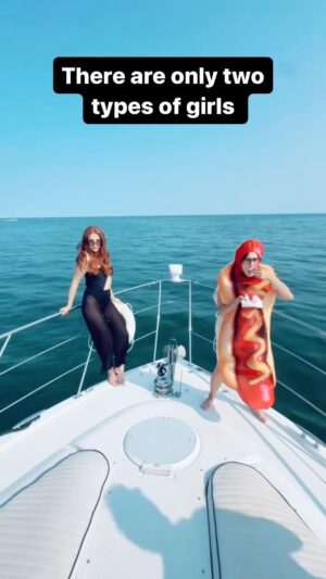 Julie Nolke Instagram - Ok I want a hotdog now @julienolke