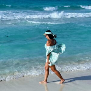 Jumana Murad Instagram - أنا والبحر حكاية عشق لا تنتهي 🧜🏻‍♀️🧜🏻‍♀️🧜🏻‍♀️