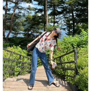 Jung Ryeo-won Instagram - ☀️🌞🕶️