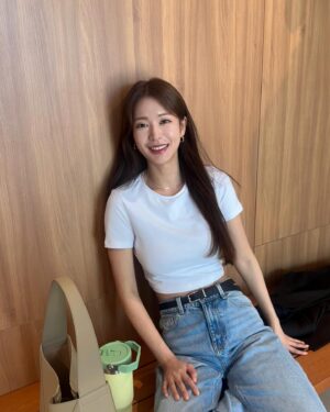 Jung Yoo-jin Instagram - 💋💕