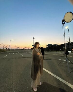 Jung Yoo-min Instagram - 벅차도록 따뜻했던 사랑과 응원을 주셔서 감사했습니다. 완벽한 우리 팀. 그리고 시청자 여러분 모두. 함께 한 시간에 너무도 행복했어요 -) 도국 이주처럼, 모두 기쁨으로 가득하시길-  건강한 모습으로 또 만나요!
굿바이 완결정! 안녕 한이주!