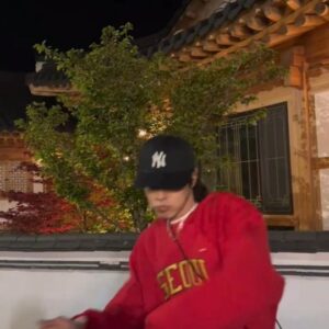 Jung Yun-ho Instagram - 👈👉 👈👉 👈👉 👈👉 👈👉