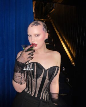 Juriji Der Klee Instagram - Last night at @jeanpaulgaultier & @icon_elpais 
💙🏳️‍🌈Pride party 🤍🏳️‍⚧️