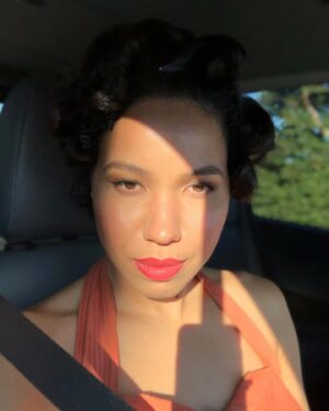 Jurnee Smollett Instagram - Letitia F*cking Lewis, y’all. Choose your fighter. (And before y’all start getting too excited, I’m not hinting at anything!!)

“Lovecraft Country” burst onto the scene 4 years ago today and Leti was born. This fierce, fearless, and unapologetically bold character forced me to dig deeper and connect to my inner strength and resilience. From battling monsters to fighting for justice, Leti showed me what it means to be a true warrior. Forever grateful to @mishatrillxxl for giving me the opportunity to have brought her to life and to the fans who keep her spirit alive. Here are some of my favorite moments and some extra BTS to commemorate 🖤✨ #LovecraftCountry #LetiLewis #CinemaFriday

📷 @eli_joshua / HBO