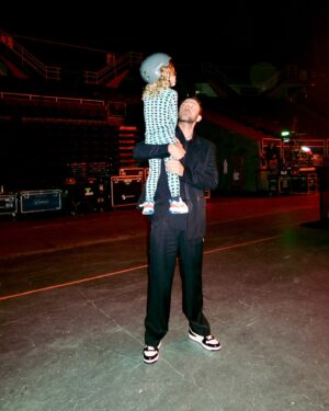 Justin Timberlake Instagram - My 2 greatest gifts. I learn more about myself everyday just because you both chose me to be your Dad. I will always be there for you through your peaks and valleys… to lift you up and show you how high you can take this life and to pick you up when you fall. And, of course, to flood you with insufferable Dad-jokes all along the way. I love you both so much. Thank you for giving me my biggest purpose. 

Now… for today: let’s play a game where we all just chill and let Dad watch the final round of The US Open. ⛳️

Cheers to all the Dads out there Dad-ing! I salute you! 🫡