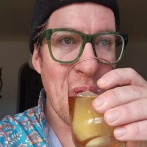 Justin Warner Instagram - Unboxing the @bartesian and giving it a test run!  A must for lazy drinkers (me) entertainers (me) and people who need their metropolitan area cocktail fix but live in the sticks (me)