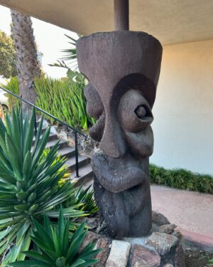 Justin Willits Instagram - Tiki! Fate led me to the Tiki apartments while I was getting my classic bikes fixed today, perfect to get me in the mood for tiki slinging at @exotikonfestival this weekend! They’re doing the @sventikikirsten auction which means tiki history will be all over the shop! Excited! See you Sunday!