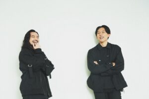 KEN THE 390 Instagram - ナタリーにて連載している、ジャパニーズMCバトル：PAST＜FUTURE hosted by KEN THE 390 EPISODE.8の対談ゲストにR-指定が来てくれました！

この日お互いの連載にゲスト出演したので、結果4時間くらいずっと対談してました笑

それもあっという間に感じるほど濃密です！ぜひナタリーからご覧ください！