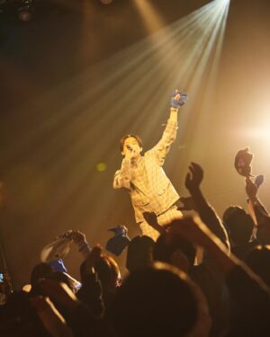 KEN THE 390 Instagram - 早く次のLIVEがしたいですねー！📸📸📸
#kenthe390