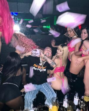 KOWICHI Instagram - NO MONEY NO HONEY 😂