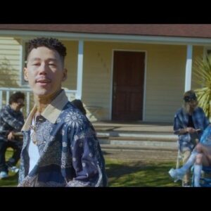 KOWICHI Instagram - MV公開🚀
KOWICHI - Rich feat. Elle Teresa (Prod. ZOT on the WAVE & Never Child)
Link in bio.
今夜0時にシングルも配信開始📱🔥🔥