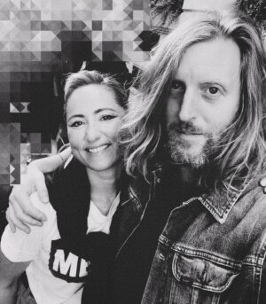 KT Tunstall Instagram - Friends!! 

One of my favourite things about my touring situation is that I feel I have total freedom to stick my name on the poster, and then put together *whatever* line up I fancy ~solo, where I push myself with looping skills and one-woman remixes of songs, or all the way to full band, always playing with the most exciting musicians I know.

Couldn’t be more excited to share for this stellar upcoming @texastheband UK tour, the ridiculously talented Mr @andywburrows will join me to form a killer duo where we’ll both be jumping between guitars, basses and beats, whilst looking like we know *exactly* what we are doing 😎🤘🏼

It’ll be a great new musical challenge & we can’t wait to see you all! Both very grateful to be invited out! Xxx