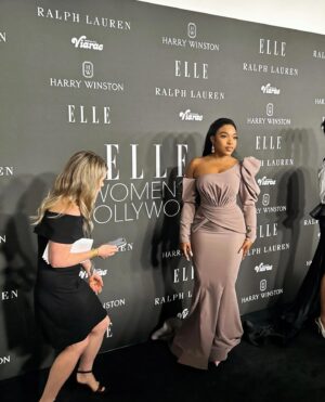 KaMillion Instagram - Living in the issa-verse comes with perks ! I’m in them rooms now ! I always saw myself here when no one else would give me the opportunity! Thank you @issarae & @viaraewines for believing in me. And making the world watch my glow up in front row seats. You’ve changed my life forever 💕. Ima ELLE girl now 😉. Everybody know how I feel about @tarajiphenson ! I freakin met her and had a moment ! Lord life’s great