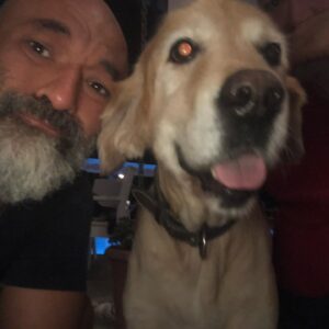 Kaan Çakır Instagram - Nasıl özlemişim seni #zorro bir de oralı olsan.