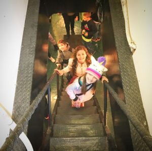 Kadan Rockett Instagram - Onboard the USS Requin submarine with @angiegreen & @brooklynrockett in between tour shows having some fun! #KidMagician #AGT #GoldenBuzzer #Submarine #Submariner #USNavy #Navy #friendstime #agtfam #AgtFamily #CarnegieScienceCenter @carnegiescictr #Pittsburgh #PittsburghPA #Pennsylvania #PittsburghPennsylvania #FunWithFriends