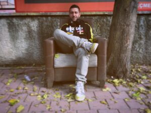 Kadri Beran Taşkın Instagram - Ayık ol tatlım, yıkılmaz tahtım