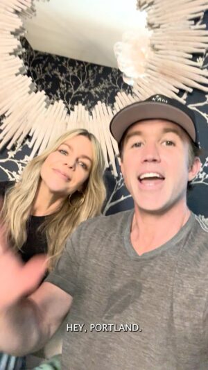 Kaitlin Olson Instagram - Neither of us have been asked to play. Get your tickets now to find out if it stays that way.