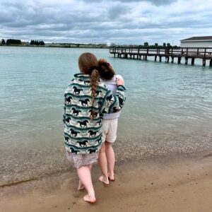 Kaitlyn Dever Instagram - jake 🦦🚣‍♂️🙃