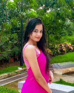 Kajal Sharma Instagram - 🍃🌧️💕