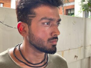 Kalidas Jayaram Instagram - My first look test for RAAYAN !! Pc: @dhanushkraja sir❤️!! 1 year long journey …filled with soo many emotions right now & I CANNOT WAIT FOR TOMORROW 😇🙏🏼
RAAYAN is all yours from tomorrow ! Hope u all have a great time watching it ❤️💥🔥
